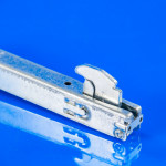 Петля двери для духовки Indesit C00077441, оригинал (C00077441)